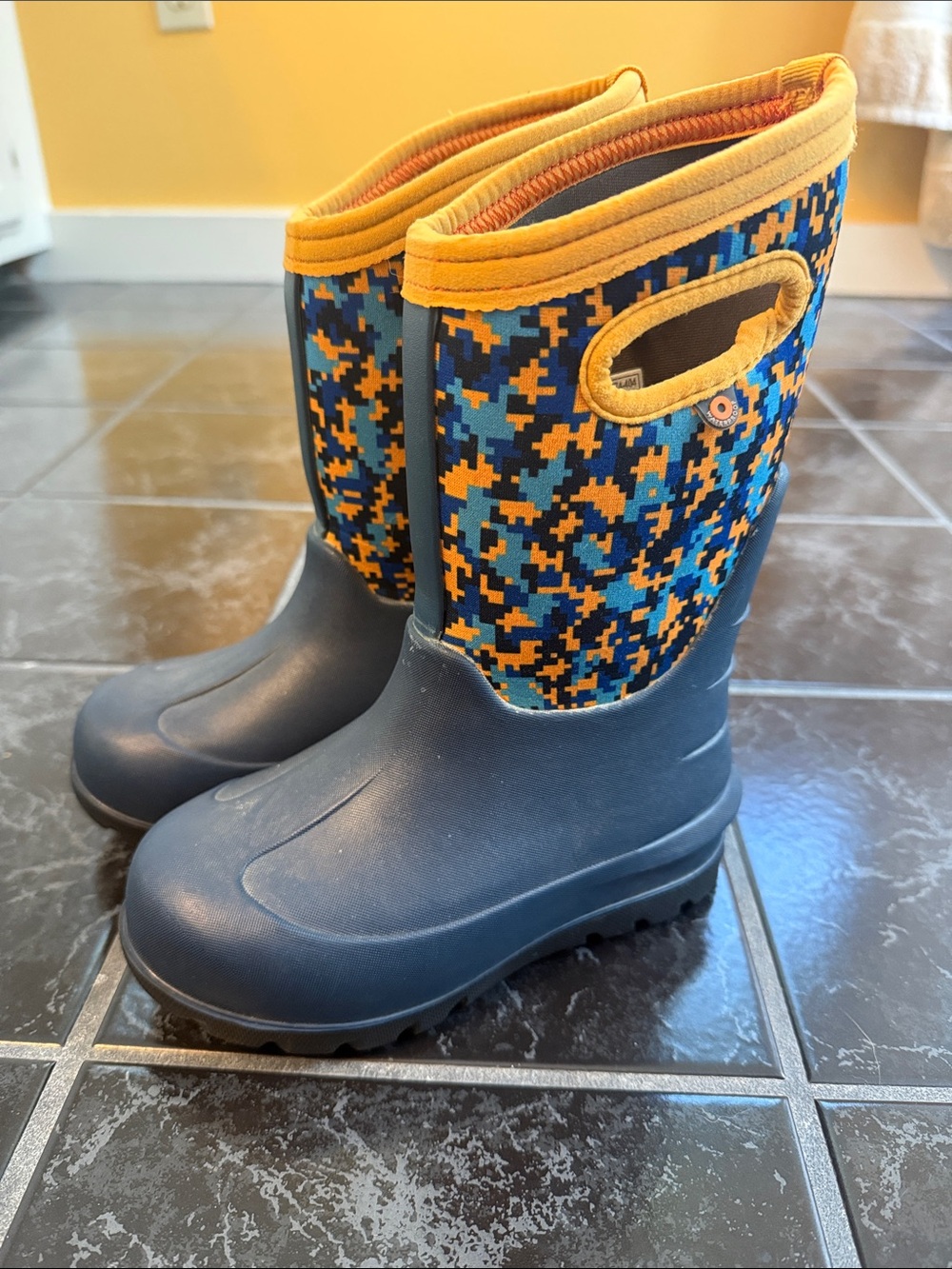 Kids Bogs NeoClassic 11 blue with yellows